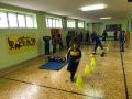 educazione fisica in palestra con lamaestra Valeria
